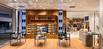 「Tabio 表参道ヒルズ店」リニューアルオープン