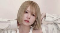 益若つばさ ショートから超ロングヘアに大胆イメチェンで「艶と透明感がすごい」と反響！ハイトーン×ぱっつん前髪のドーリースタイルにファン歓喜