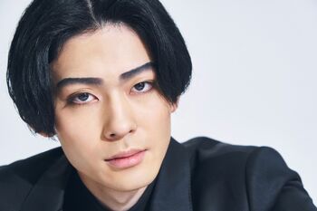 市川染五郎 19歳の“美”に接近！「自分を美しいと思ったことはない。変化していく過程を楽しみたい」