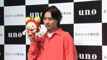 【めざまし独占】山﨑賢人 “めざましくん”の持ち方が分からない「めっちゃつぶしてる」