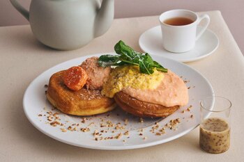 福岡・天神で20周年！カフェ＆ブックス ビブリオテークが記念のパンケーキフェアを開催。福岡限定「明太子づくしのパンケーキ」＆人気メニュー復刻など、全10種類が登場！