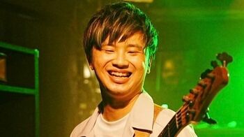 「どう足掻いてもオードリー若林にしか見えん」注目ミュージシャンが激似写真を公開し話題！