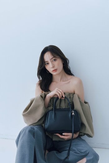 20～30代女性に絶大な支持を集めるファッションブランド「anuans（アニュアンス）」初のブランドムック４/６発売！