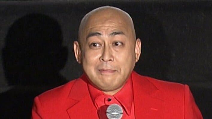 【画像】「ご利益ありそうすぎる」錦鯉・長谷川 神々しさあふれるショットを公開！後光に照らされた眩しすぎる姿を見る