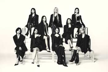 NiziU初のベストアルバムリリース決定！ デビュー5周年の大人っぽい最新ビジュアル公開で「かっこよすぎる･･･」「涙出てきた」