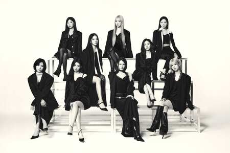 NiziU初のベストアルバムリリース決定！ デビュー5周年の大人っぽい最新ビジュアル公開で「かっこよすぎる･･･」「涙出てきた」