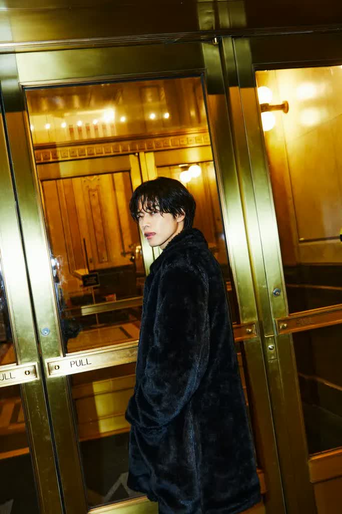 コムドット やまと“磨き上げた肉体”をNYで撮影！ソロ写真集に「あまり