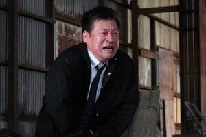 前妻・皐月（清水美砂）殺害事件の真相に誠（佐藤二朗）は呆然…ぶつける場所のない思いが溢れ喜多村（竹原ピストル）に掴みかかる＜『夫婦別姓刑事』第9話完全版＞