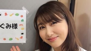 2児の母・安めぐみ “家で育てた桜”に手を伸ばす2歳次女の姿を公開！親子でお花見満喫の春らしい3ショットも公開「大きくなりましたね」