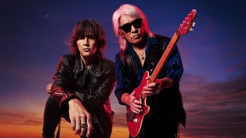 「ハードロックカフェ」B’zドームツアー「B’z LIVE-GYM 2025 -FYOP-」を祝うスペシャルデー「B’z Special Day」