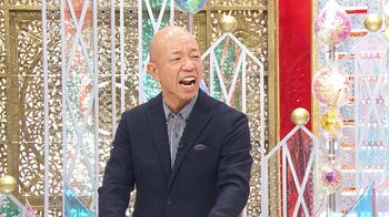 カオスだった！フジ深夜バラエティ『ここにタイトルを入力』MC・バイきんぐ小峠は「この世の終わりのような収録」