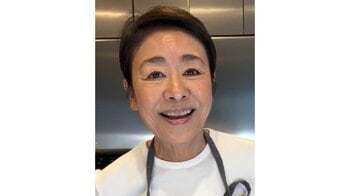 安藤優子 “ワイルド”な包丁いらずの時短料理を披露！自宅キッチンで豪快に食材を投入して煮込む様子に「簡単で食べ応えありそう」
