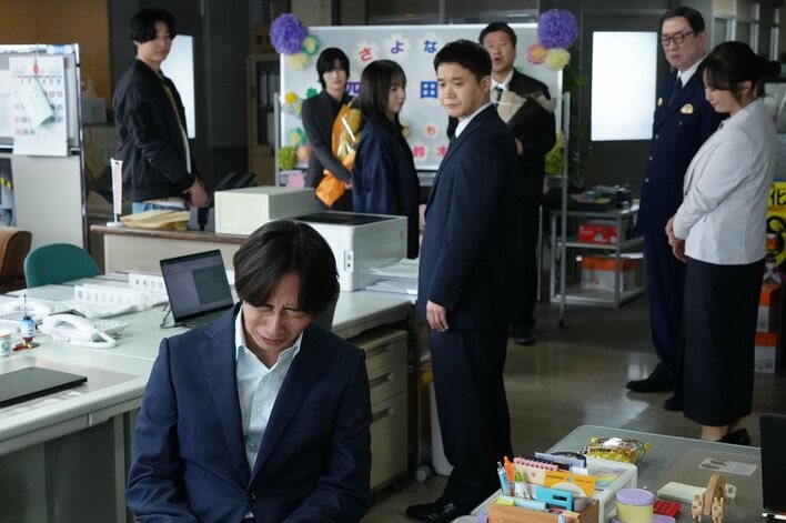 夫婦であることがバレた誠（佐藤二朗）と明日香（橋本愛）マンションで起こった殺人事件が“さよなら捜査”に…！？『夫婦別姓刑事』第7話予告