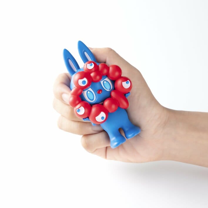 LABUBU MYAKU-MYAKU フィギュア ラブブ　ミャクミャク 万博 LABUBU MYAKU-MYAKU 】ミャクミャク ラブブ - メルカリ