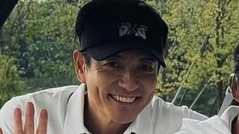 「顔面偏差値が高すぎ」沢村一樹 豪華メンバーでのゴルフ3ショット公開！“ある仲間”と満喫する様子に「画面の力が凄すぎ」「混ぜていただけませんか？」と大反響