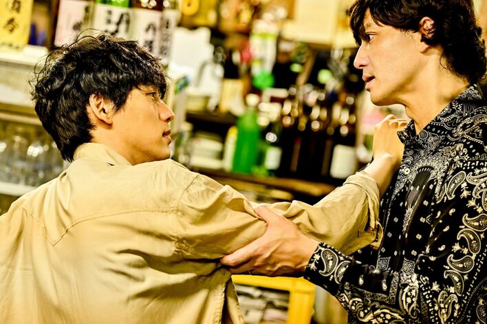 安藤政信 福士蒼汰＆野村周平の印象は？「周平は、正直で人間味があっていいやつ。蒼汰は…」