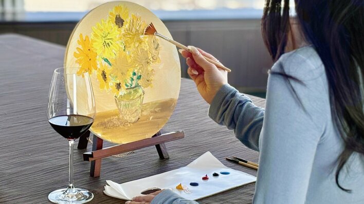 【グランドプリンスホテル広島】ワインを片手に楽しむ春のアートワークショップ「Art Wine Maison SETOUCHI」を開催