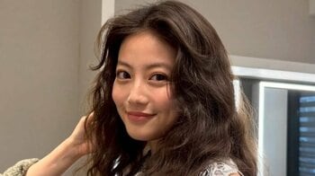 今田美桜 レースデザインのミニ丈×美脚ショット披露！髪下ろしいつもと違う雰囲気のイベントオフショットに「キュン死です」とファン悶絶