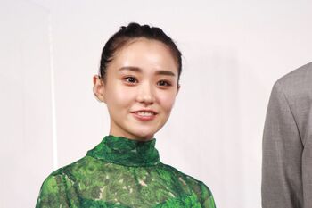 奈緒 VRでクラブ初体験して“お誘い”も！「あなた最高！連絡先交換しよ？」でご満悦