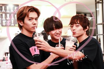 MKM(モトカレマニア)出演中のMKM(もうすぐ来るメンズ)3人がタピオカ店1日店長！ファンサービスたっぷりの幸せ空間レポート♡