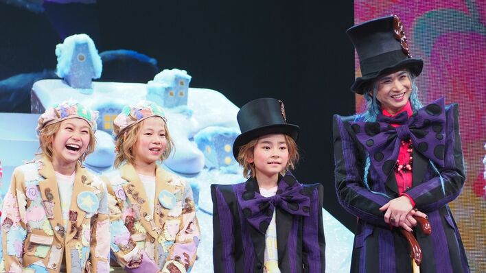 【写真15枚】『チャーリーとチョコレート工場』で共演！子役の言葉に堂本光一ニヤリ