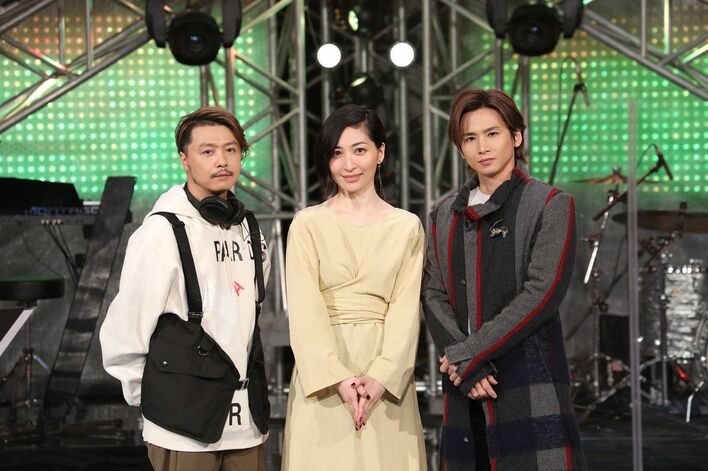 KinKi Kidsが最新シングル曲「光の気配」を作詞の坂本真綾とコラボレーション