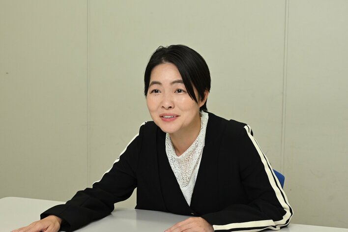 イモトアヤコ 連ドラ初主演で不安も散らかったセットで解消？「いいじゃん40歳！」【土ドラ『再生のウズメ』インタビュー】