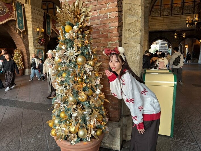 ディズニーシー クリスマスに思わずうっとり！夜のイルミできらびやか