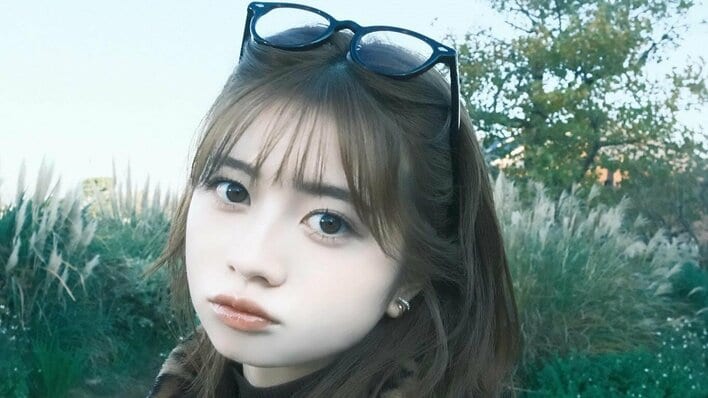 「いつもと違う雰囲気」桜田ひより 美脚際立つミニ丈コーデを披露！惚れ惚れする横顔ショットなどに「ギャル感あって最高」とファン歓喜