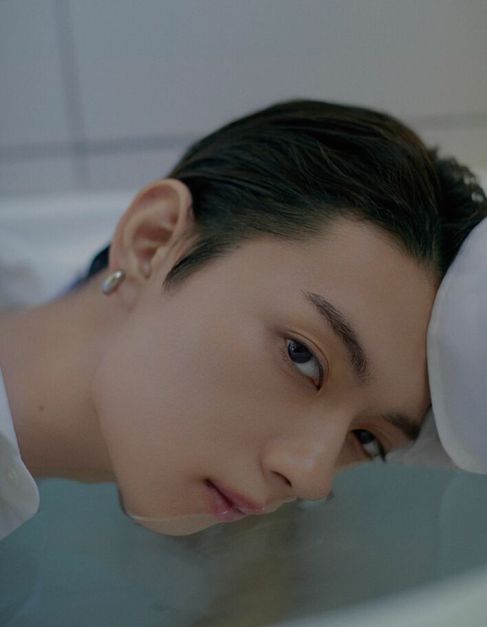 佐野勇斗 6年ぶりの写真集を発売へ 本人厳選の表紙カットには「浴槽