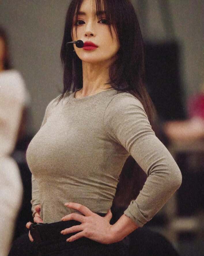 浜崎あゆみ デビュー27周年を報告！息子からプレゼントされた“桜”を