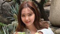 藤田ニコル 生後4ヵ月長女と“家族お揃い”ショット公開！優しいママの顔が印象的なお出かけショットに「最強に可愛い」「成長感じられてほっこり」