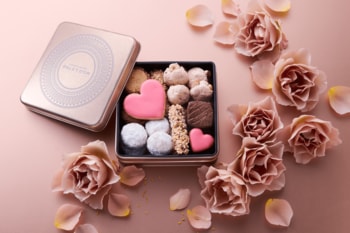 【ショコラティエ パレドオール】母の日の贈り物におすすめ。ローズが香るクッキー入り限定BOXが登場！