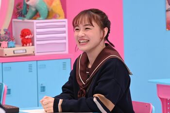 登坂絵莉「なんて日だ！」英語リスニングで小峠英二のモノマネ披露！場外では、狩野舞子と対戦