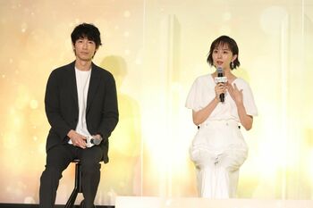 「比嘉だぞ！」「女優だぞ！」比嘉愛未が現場で放った言葉を、ディーン・フジオカが追及