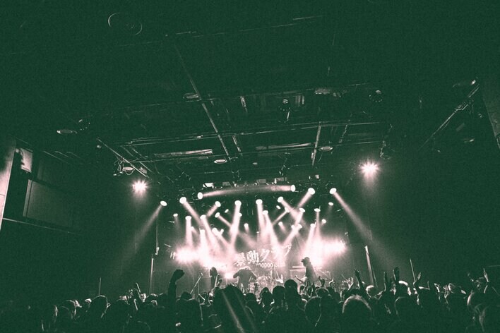 暴動クラブ ツアー・ファイナル 代官山UNITライブルポもうとめられない！暴動クラブは向こう側へ突き抜けた！