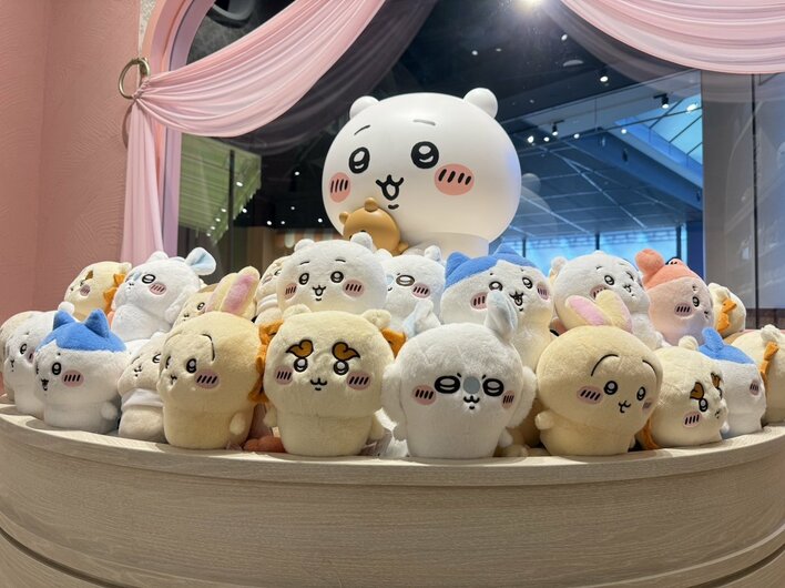 【画像67枚】ちいかわパーク限定グッズや親子で楽しめるゲームの写真を見る