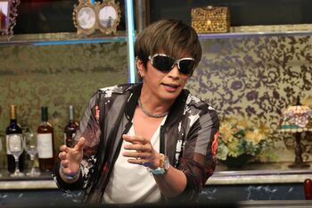 GACKT「女の子は男のおっぱいを見ている」発言から胸筋の見せ合いに！ノブと松田元太の見せ方には一同大笑い