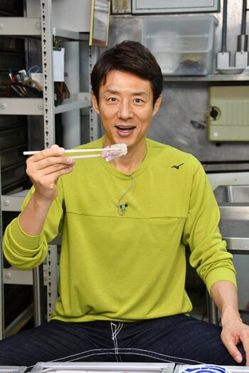 松岡修造 新鮮な“酢あじ”に箸が止まらず「酢っ!!」と連呼
