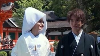 みちょぱ(池田美優) 京都での挙式の様子を新たに公開！夫・大倉士門と披露宴でケーキ入刀の様子も　ハワイ挙式投稿から１.5カ月後