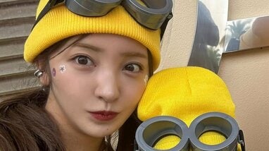 横顔そっくり！板野友美 4歳娘とUSJへ誕生日旅行 お揃いの“ミニオン