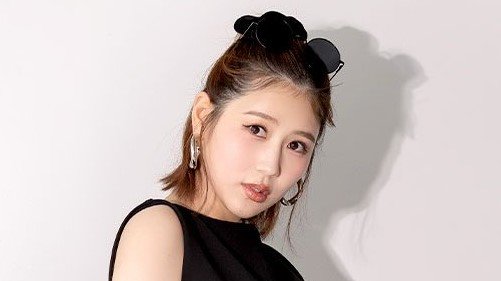 臨月突入の西野未姫 ミニ丈黒ドレスのマタニティフォト公開！「めっちゃセンス良い」1最長女とリンクコーデでふっくらおなかに手を添えたショットに反響