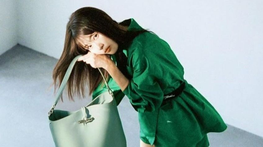 美脚全開！”有村架純 「フィギュアかと見間違える位に美しい