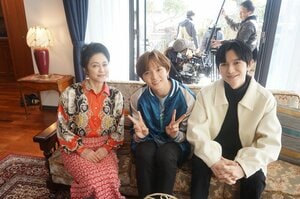 愛犬溺愛マダムを演じる濱田マリ「（佐藤大樹＆本郷奏多）が笑ってくれたので、どんどんエスカレートしまして…（笑）」『時光代理人』