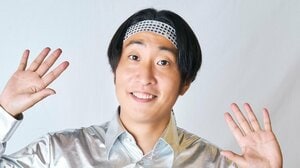 「カッコいい！」雰囲気一変！？ゆってぃ(49) 1歳娘との“パパの顔”ショット公開！腕の中で眠る愛娘を披露「安定感のある抱っこ」