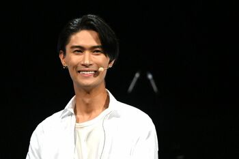 橋本良亮「サーフィンの決勝が気になって…」稽古＆取材どころではない！？