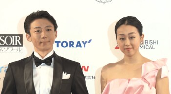 ＜動画＞浅田真央ドレス姿で華麗なターンを披露