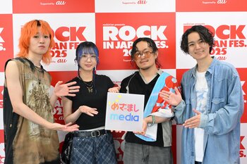 『ワンピース』ED主題歌で話題バンド・muque 初ロッキンに向け髪染め「青にも種類がありまして」アゲアゲライブに「全ての瞬間が最高」【ROCK IN JAPAN FESTIVAL 2025】