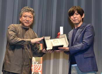 是枝裕和＆坂元裕二の初タッグ作がカンヌ映画祭で脚本賞受賞！次回作の期待に「チャンスがあれば」