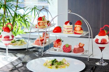 【リーガロイヤルホテル大阪】1日20食限定！“いちご尽くし”スイーツ×創作フレンチの至福コースが登場「いちごアフタヌーンティーランチ」